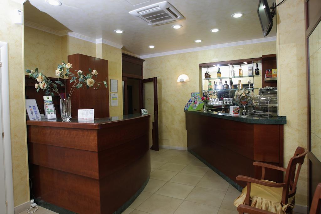 Pino Hotel Джиццерия Экстерьер фото